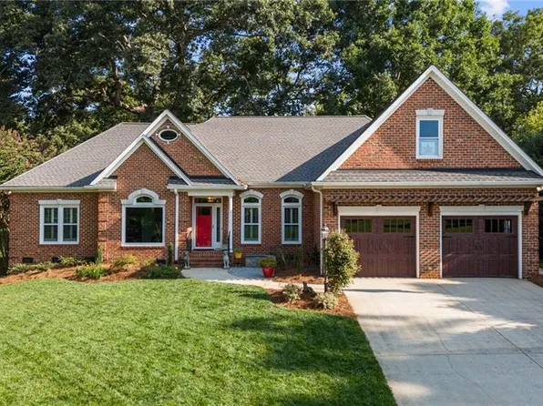 310 Fox Ridge Cir, Lewisville, NC 27023