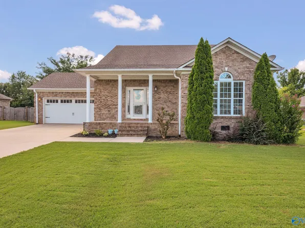 25721 Caldera Dr, Athens, AL 35613