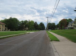 1201 E Eastwood St, Marshall, MO 65340