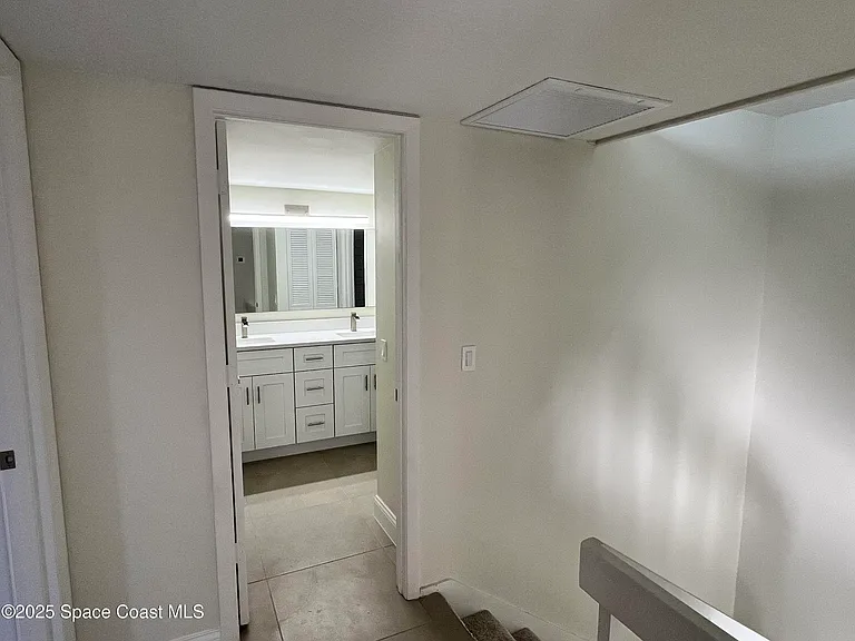 1717 Erin Ct NE — Photo 19