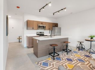 1201 Woodward Hts #15, Ferndale, MI