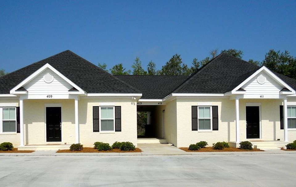 1st image of 415 Abaco Cir