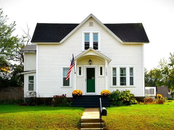 1703 Hogeboom Avenue, Eau Claire, WI 54701