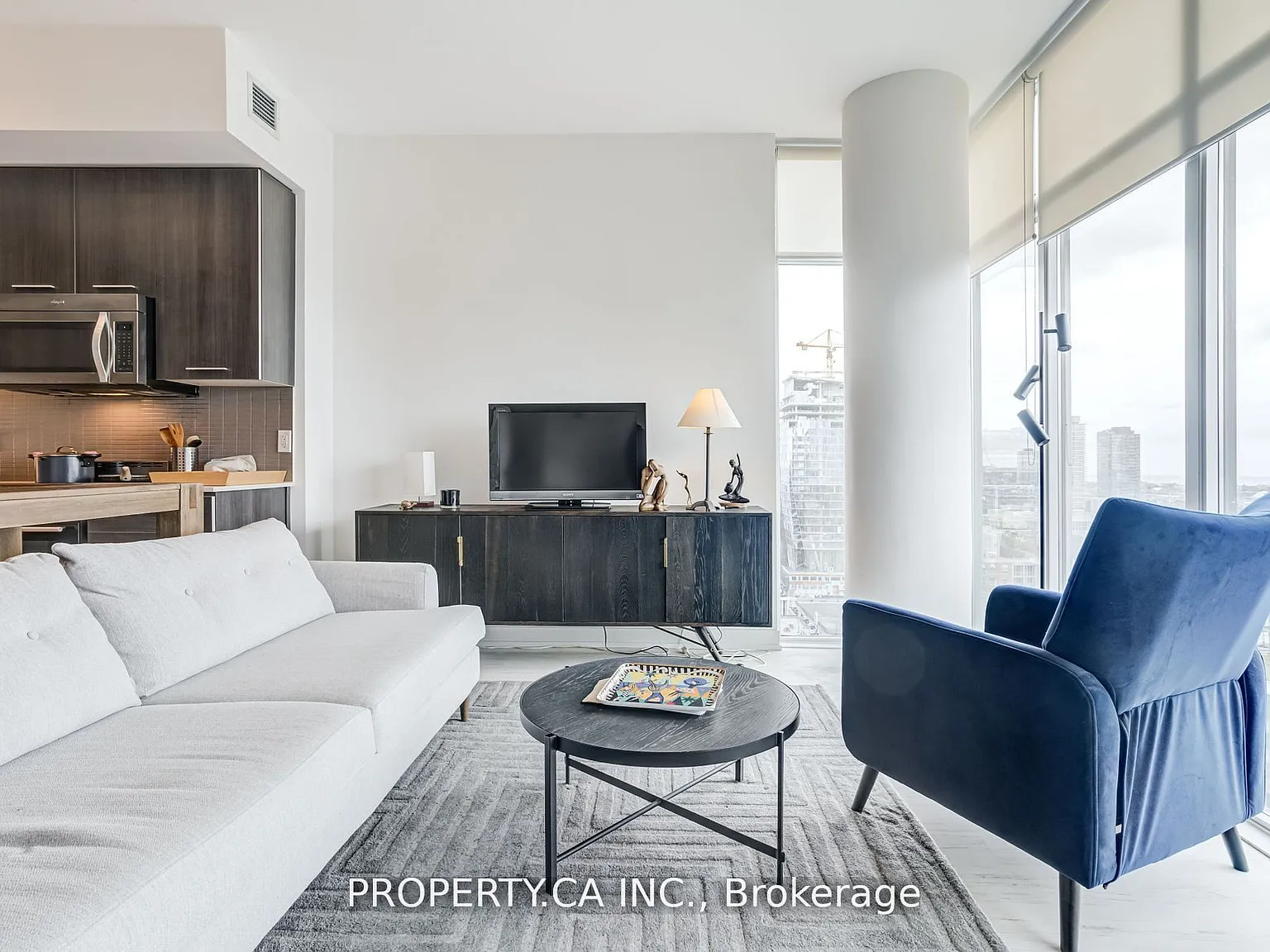 Post House — Photo 3