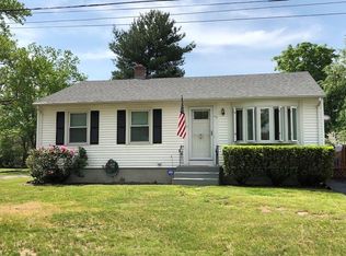 83 Woodbine St, Riverside, RI 02915