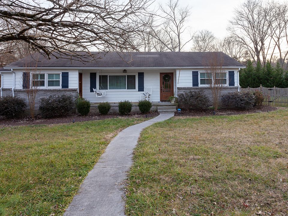 1st image of 7004 Hampshire Dr