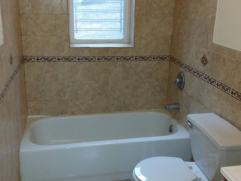 2nd image of 320 Mount Prospect Ave APT 3