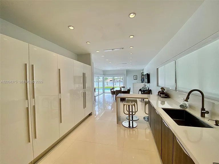 265 N Shore Dr — Photo 13