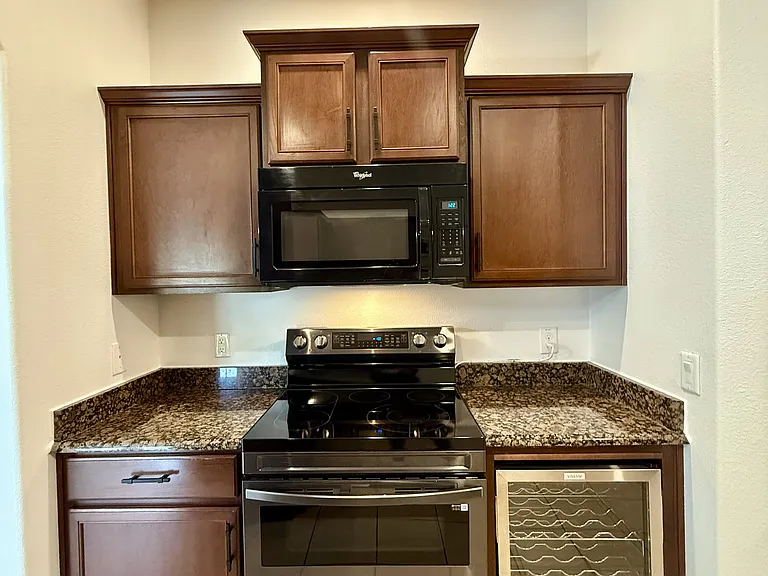 205 Oriole Dr — Photo 23