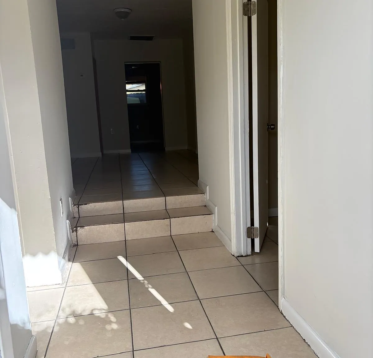 5 bed, 1400 sqft, $3,800 — Photo 1