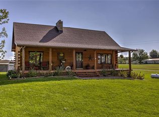 19468 166th St, Basehor, KS 66007