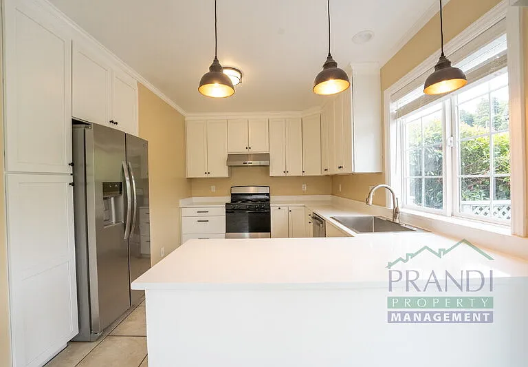 40 Pleasant Ln — Photo 11
