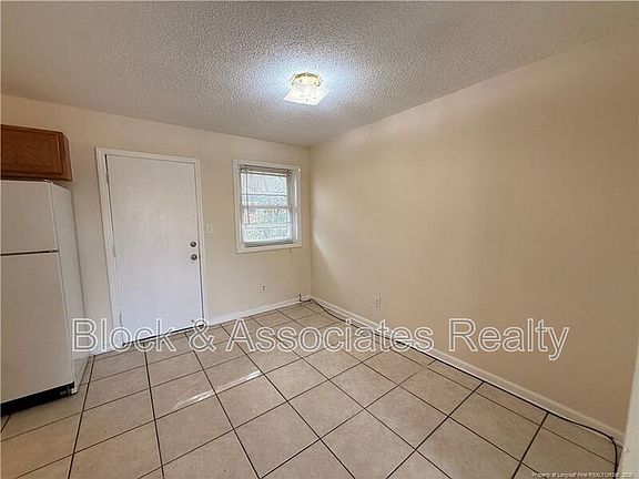3rd image of 713 North St APT D