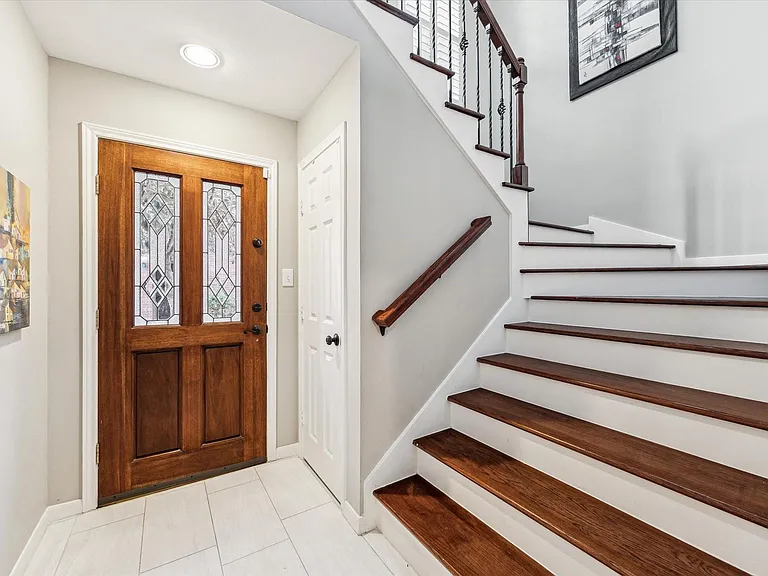 920 Cohn St — Photo 4