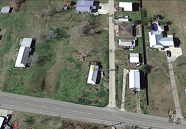 2nd image of 103 Gates Ln