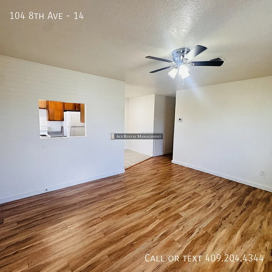Welcome home to your 2 Bedroom | 1 Bathroom Apartment located in Nederland, TX. — Photo 3