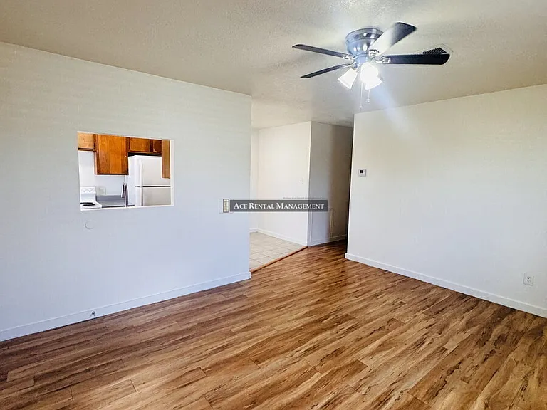 104 8th Ave #14 — Photo 3