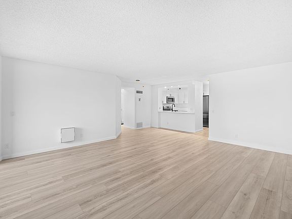 4th image of 415 South St APT 3202
