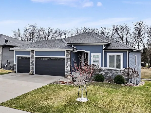 14514 Sutton Dr, Urbandale, IA 50323