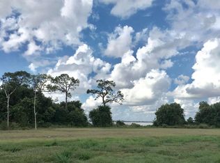 592 Sunset Pointe Dr, Lake Placid, FL 33852