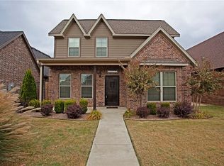 3212 SW Stonepoint Ave, Bentonville, AR 72712