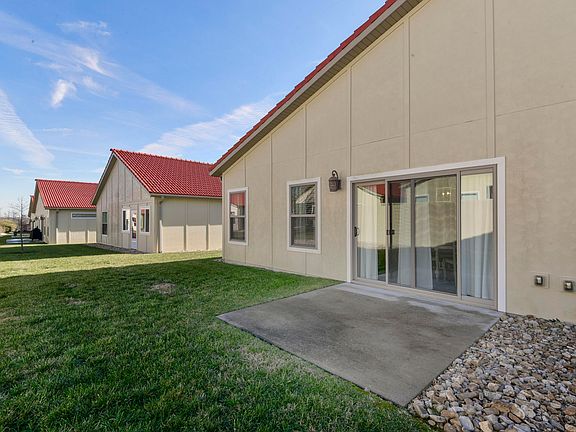 3rd image of 155 Siena Boulevard