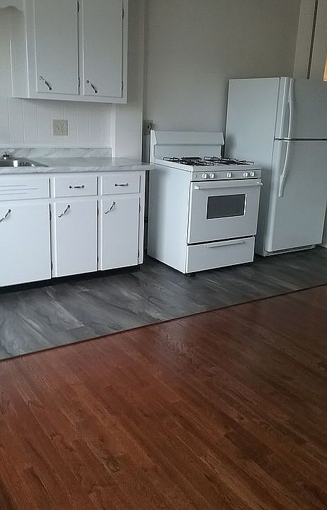 1st image of 720 E Glenwood Ave APT 2