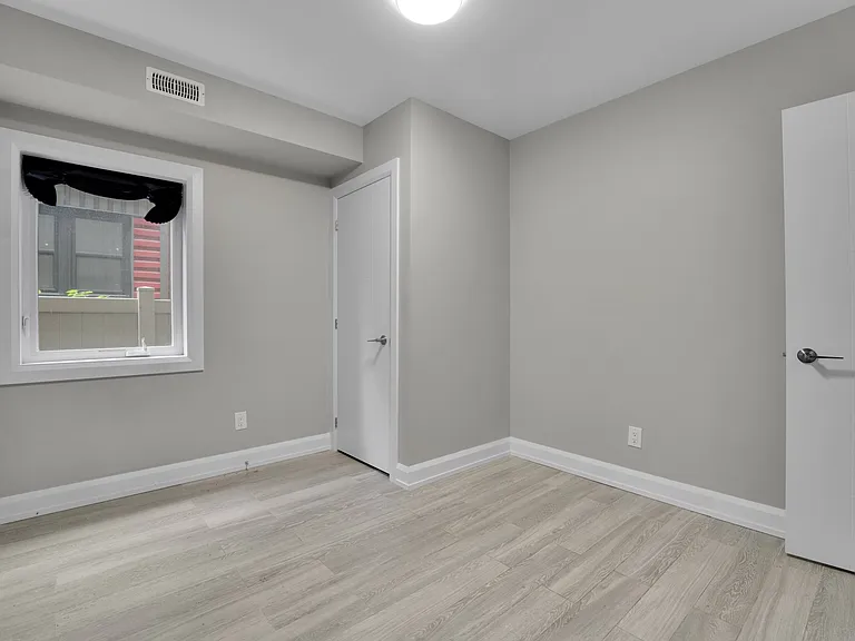 59 Russell Ave #4 — Photo 7