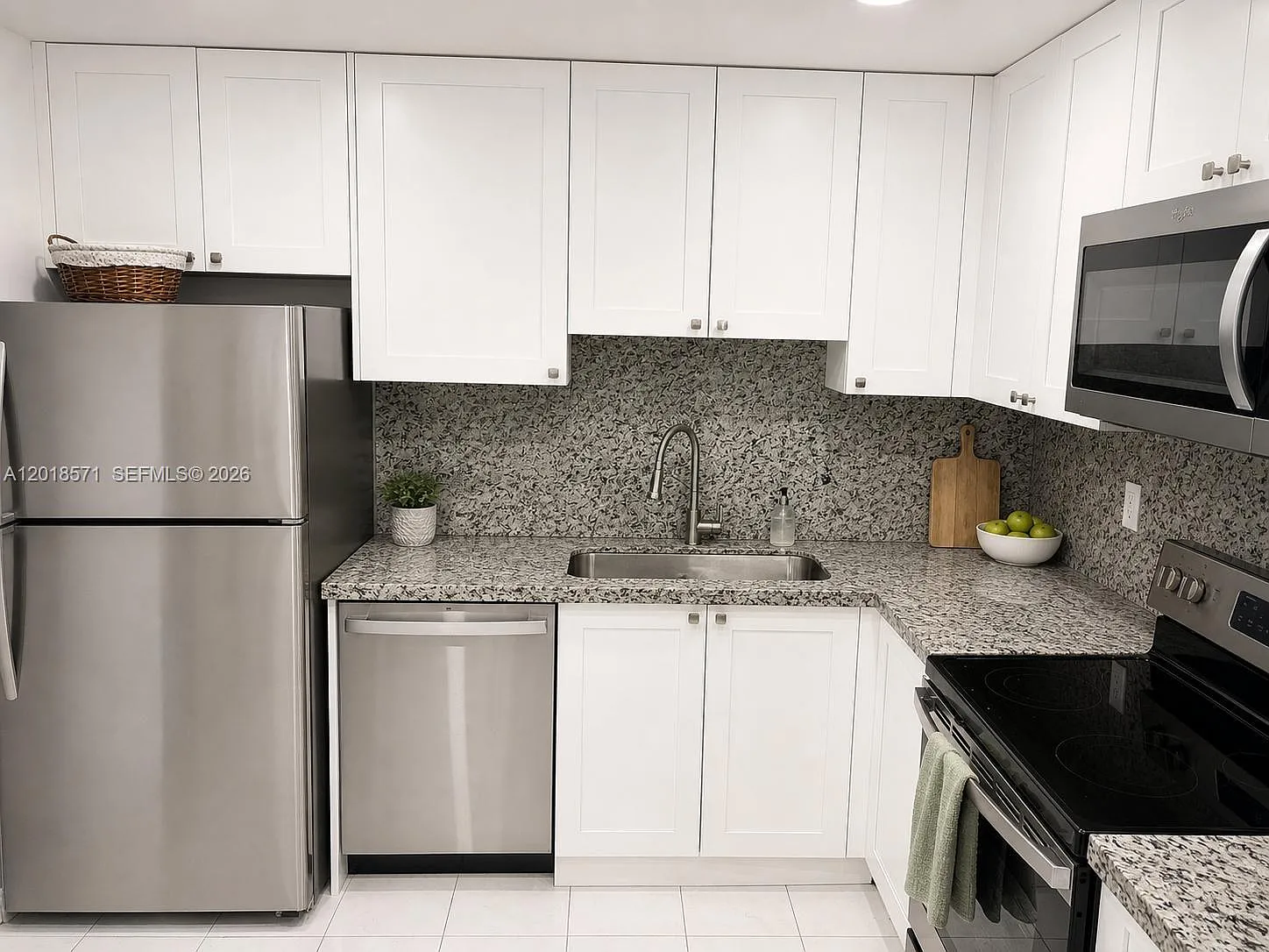 Plaza Towers North Condo — Photo 3