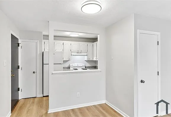 100 Florida St — Photo 3