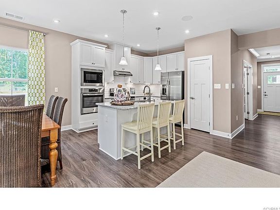5th image of 1000 Liddy Cir