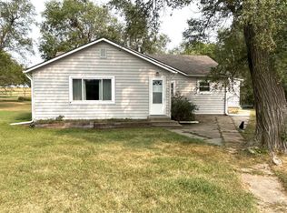 1495 Queen Rd, Belleville, KS 66935