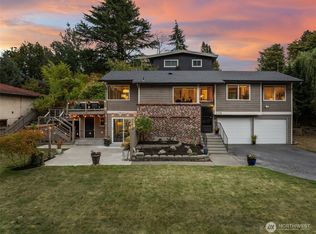 2738 NW 90th St, Seattle, WA 98117