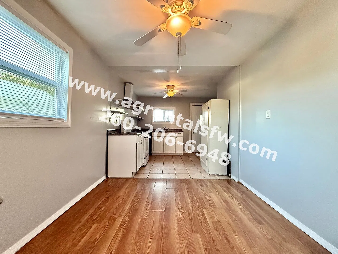 2 Bedroom House — Photo 4