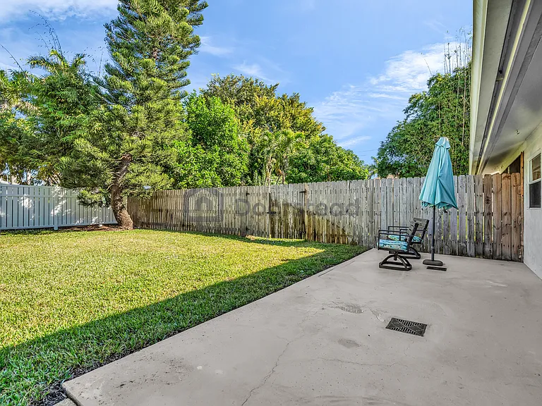 5 Hawk St #7 — Photo 30