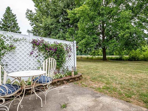 5th image of 1966 Westbrook Dr #16