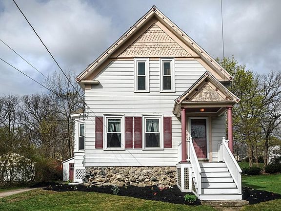 2nd image of 30 Everett St