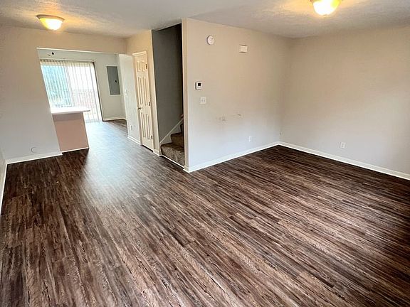 5th image of 6118 Igloe Dr #A