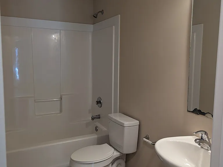 424 S Spruce St — Photo 8