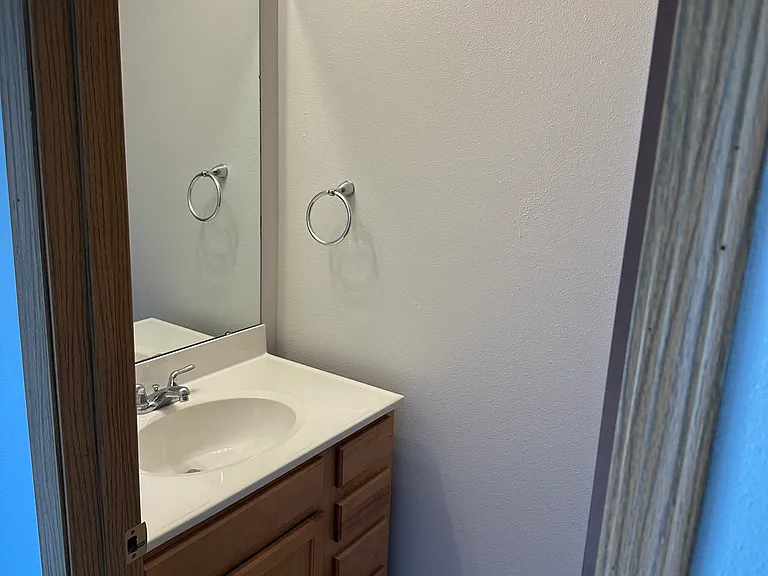 223 N Clinton St #4 — Photo 10