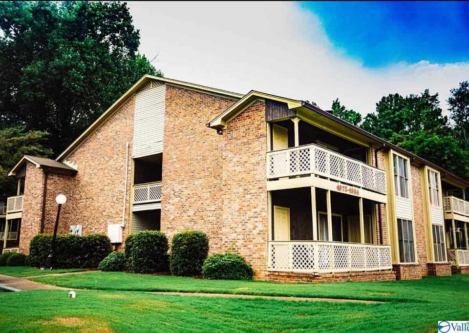 1st image of 4984 Seven Pine Cir
