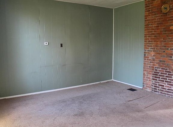 Additional Living Room