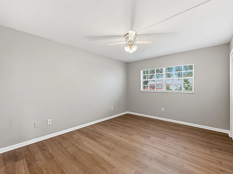 1514 Edgewater Cir #2 — Photo 18