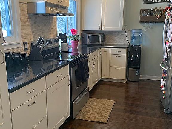 2nd image of 6802 Westview Dr