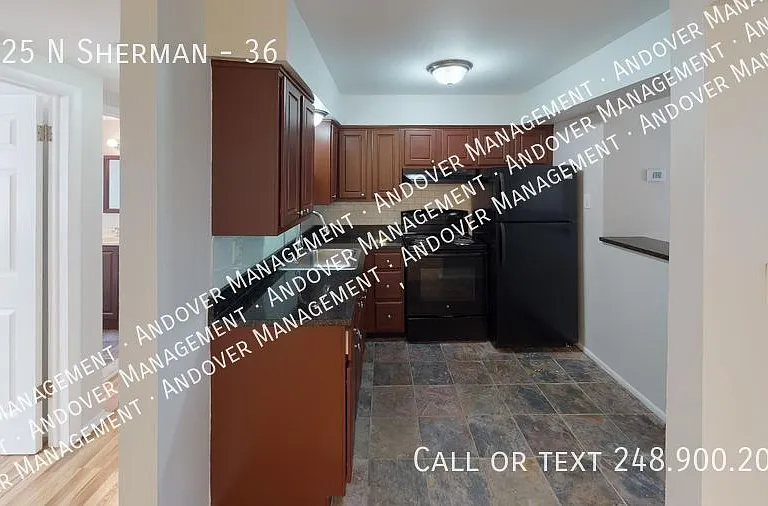 1125 N Sherman Dr #36 — Photo 1