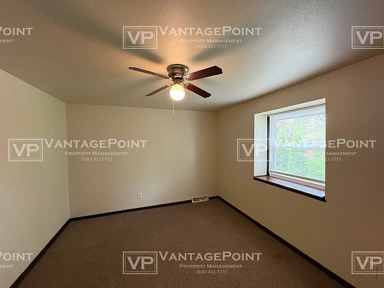 821 Turek St — Photo 6