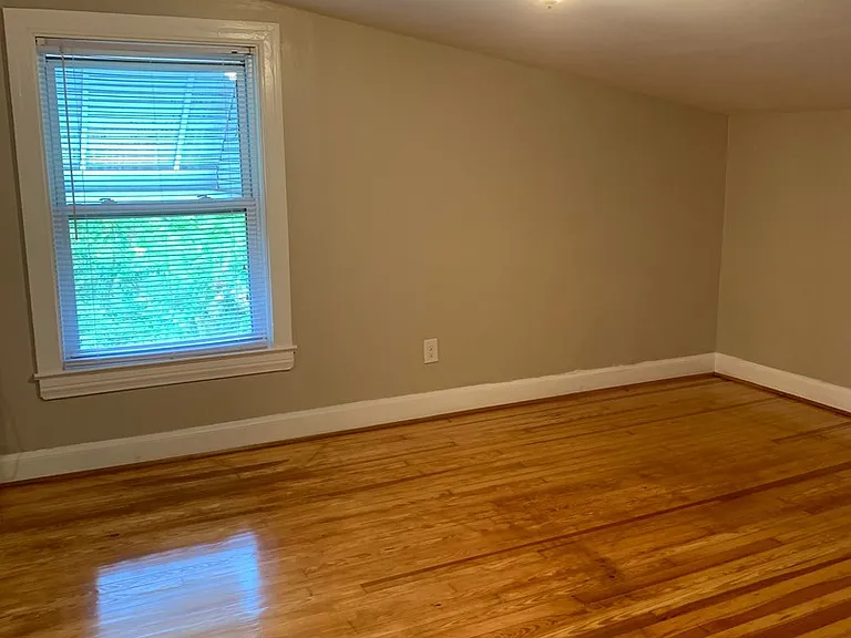 5709 Pleasant Valley Rd — Photo 20