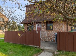 32 Surrey Hill Way, Rochester, NY 14623