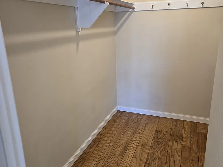 15 Corwin St — Photo 8