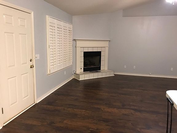 5th image of 7358 Peterson Ln